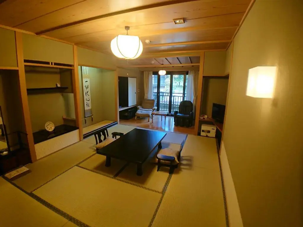 Kasuga Hotel