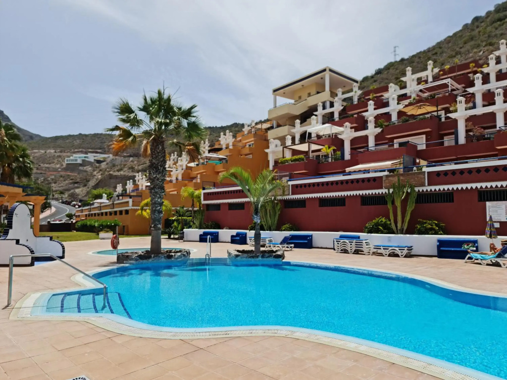 "NEW" Sunny 2 Bedroom Apartment in Costa Adeje