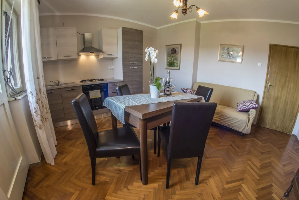 Diego apartments