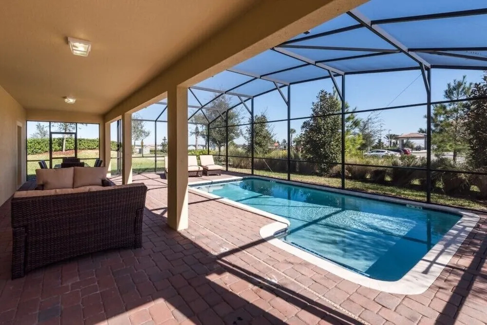 Spectacular Champions Gate Vacation Home 5 Bedroom Home by Redawning