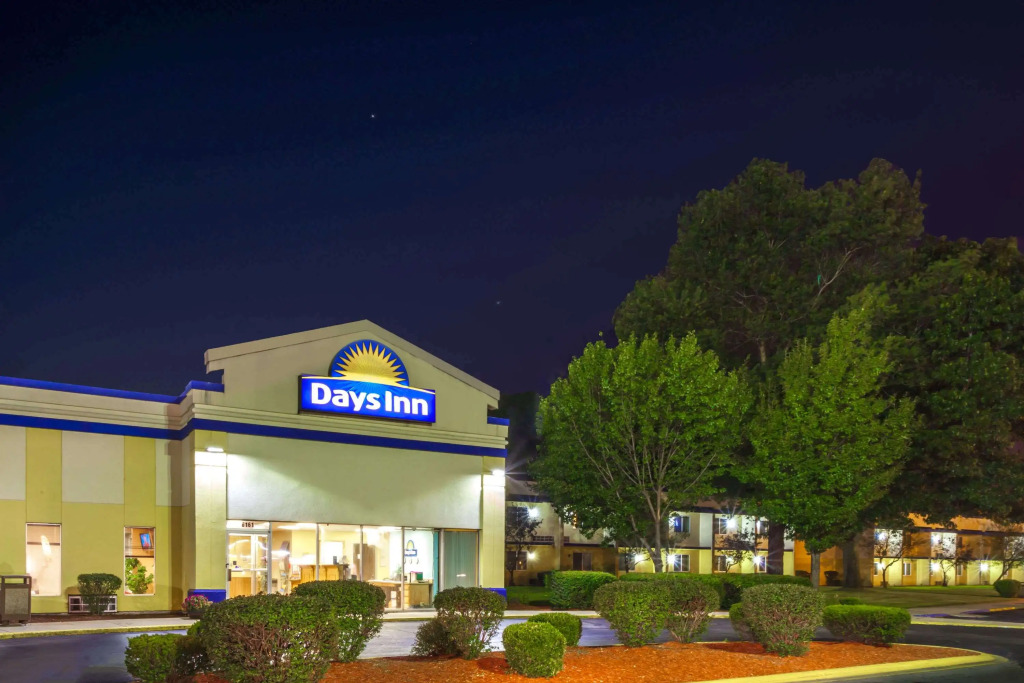 Days Inn by Wyndham Portage Indiana Dunes National Park