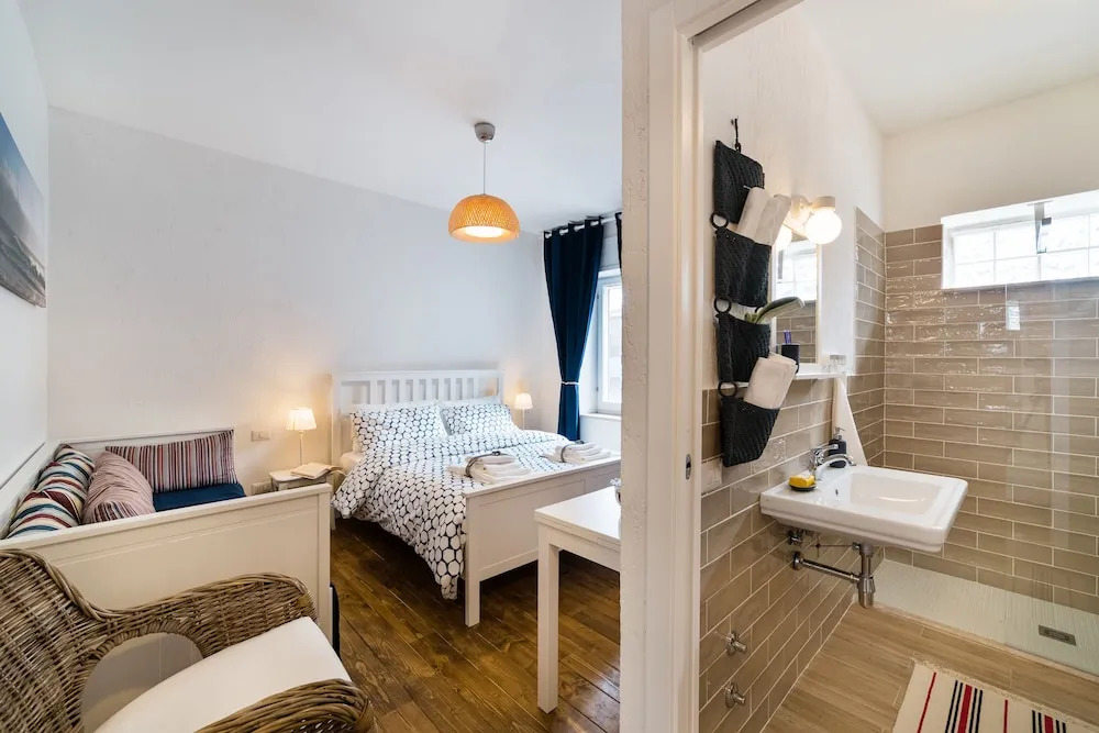 White Rooms