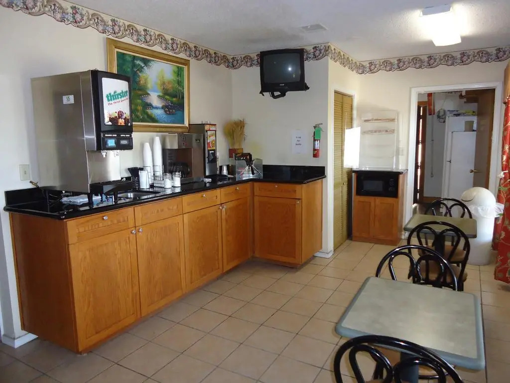 Walnut Inn - Checotah