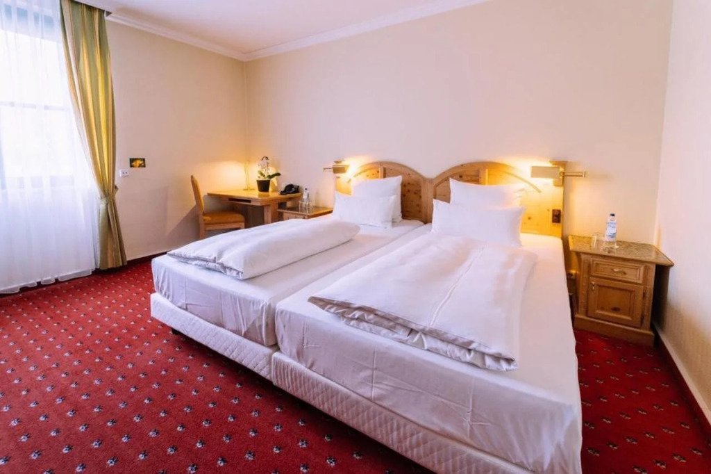 Atomis Hotel Munich Airport by Mercure
