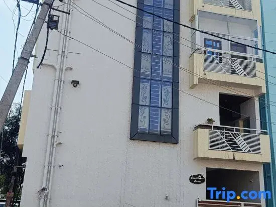 Cascade Villa Spacious 5BHK Luxury Villa