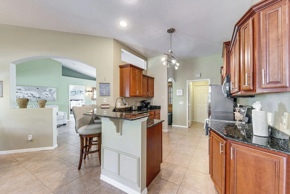 Pet-friendly Florida Home w/ Patio + Gas Grill!