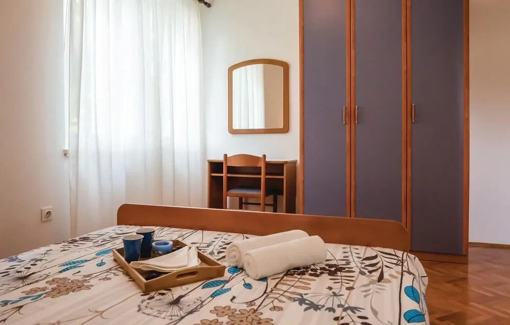 Cozy Home In Banjol With Wifi