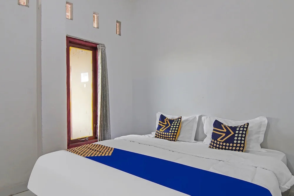 SPOT ON 92498 Fanni Homestay