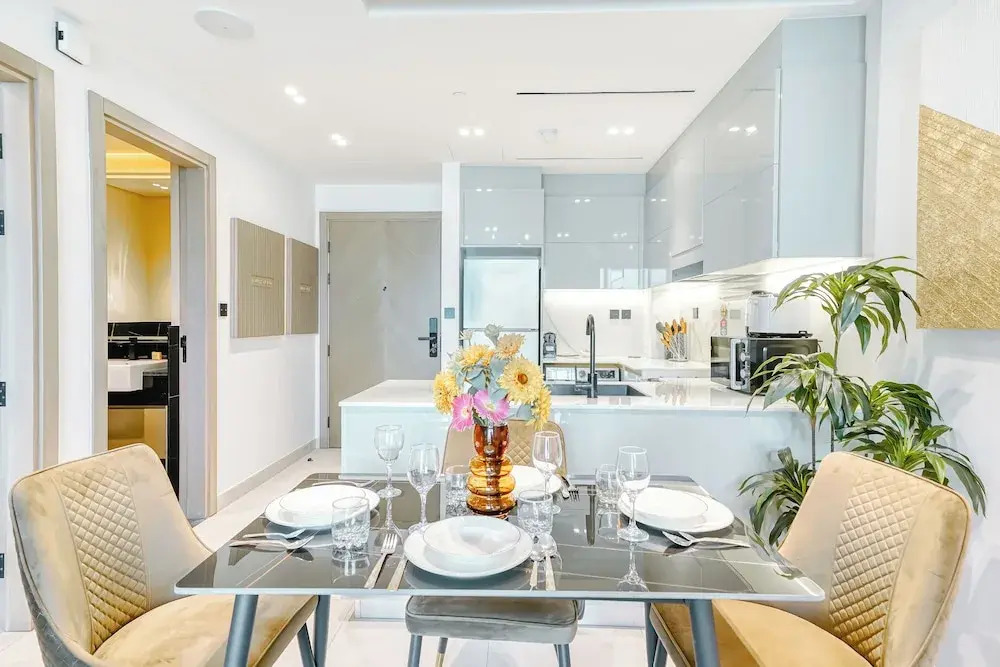 PVH - Exquisite 1BR - Binghatti Canal