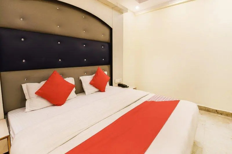 OYO 19608 hotel heritage inn