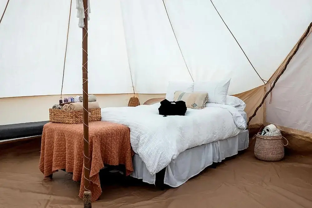 Glamping Valle de Guadalupe with Private Bathrooms by YUMA Resort