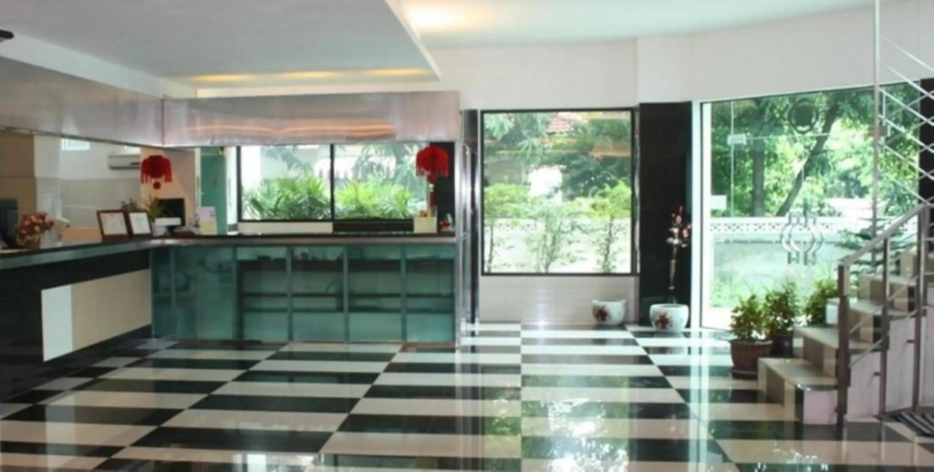 Ratchada 17 Place
