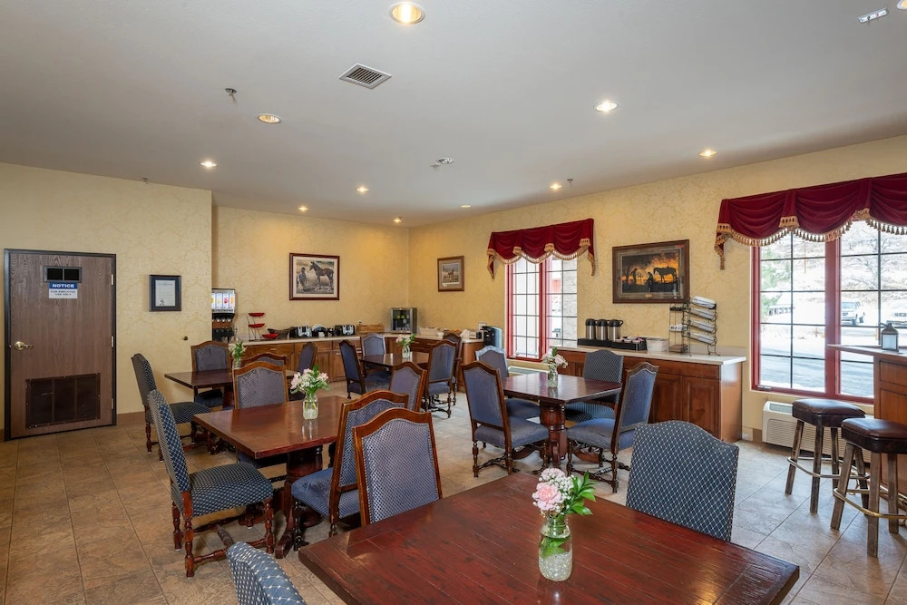 Silverland Inn