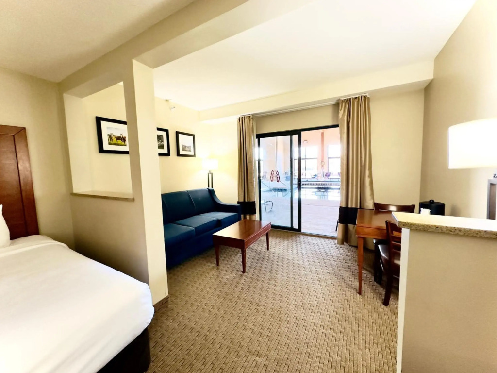 Comfort Inn & Suites Black River Falls I-94