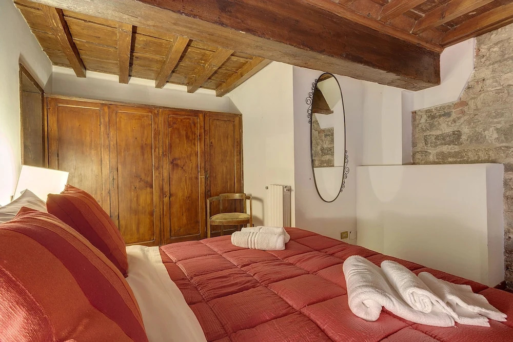 Home Sharing - Oltrarno