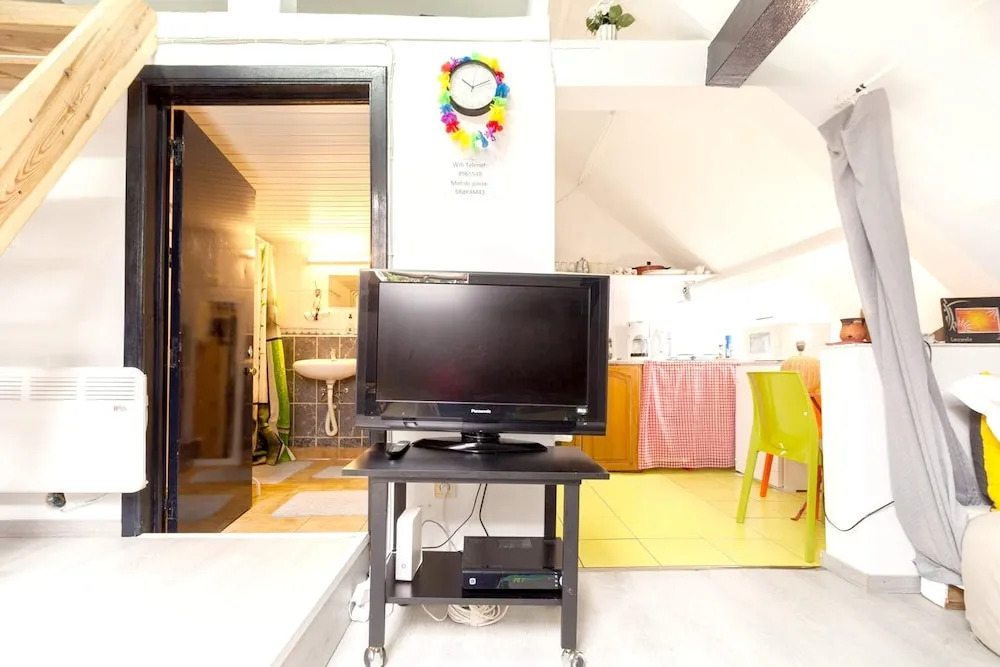Studio in Bruxelles, With Wifi