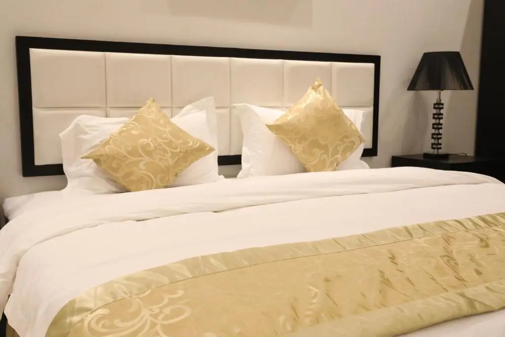 Quiet Rooms 6 Serviced Apartments