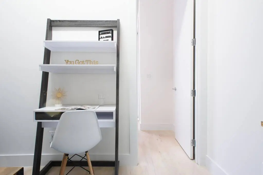 78-4c New 1br W D Skylight Walk 2 Central Park