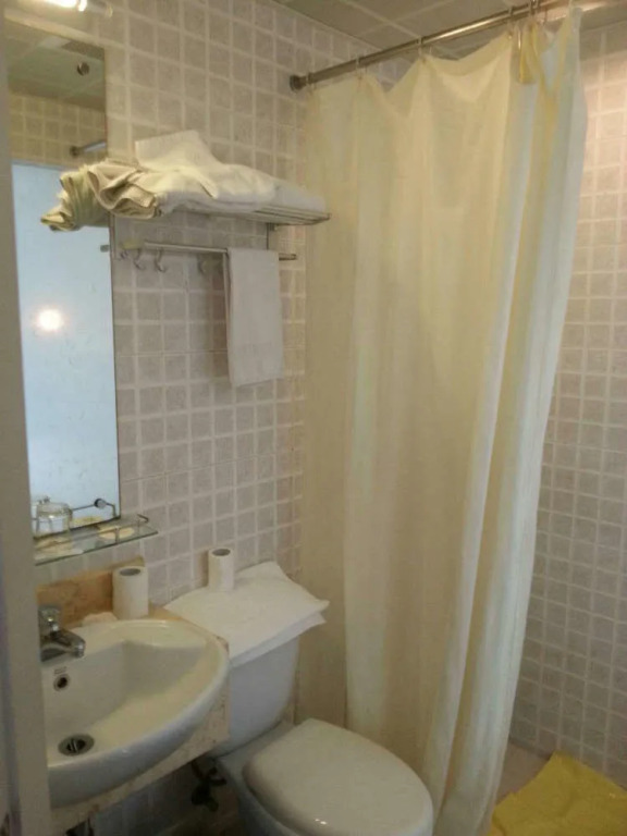 Good Dream Business Hotel (Xuhui)