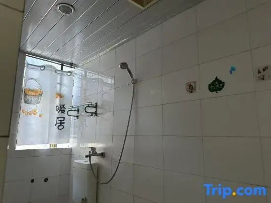 Zhixiang Hotel