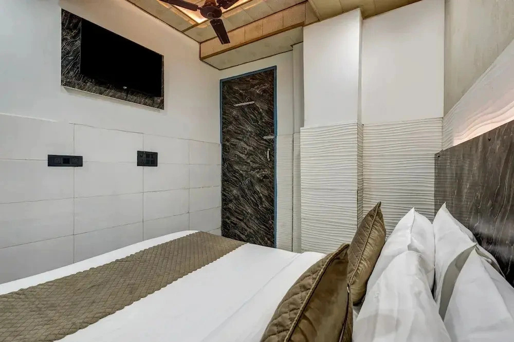 Mauryan Express Hotel Dabri Janakpuri