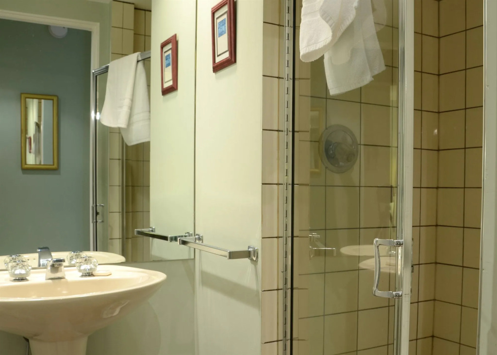 Rosellen Suites at Stanley Park