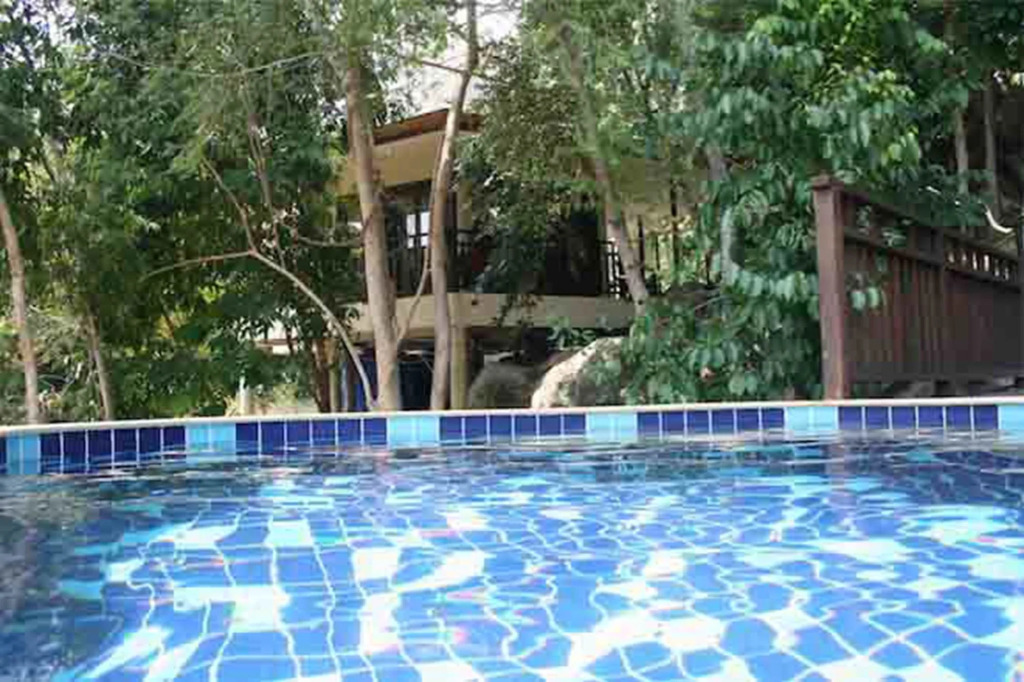 Lom Choi Villa