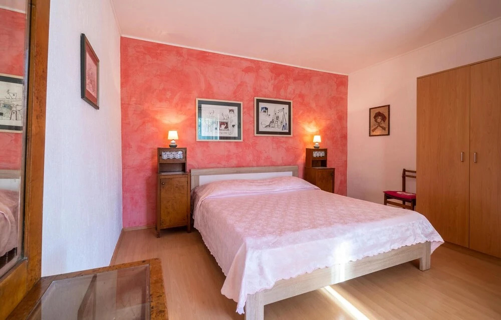 Nice Apartment in Umag With 2 Bedrooms and Wifi