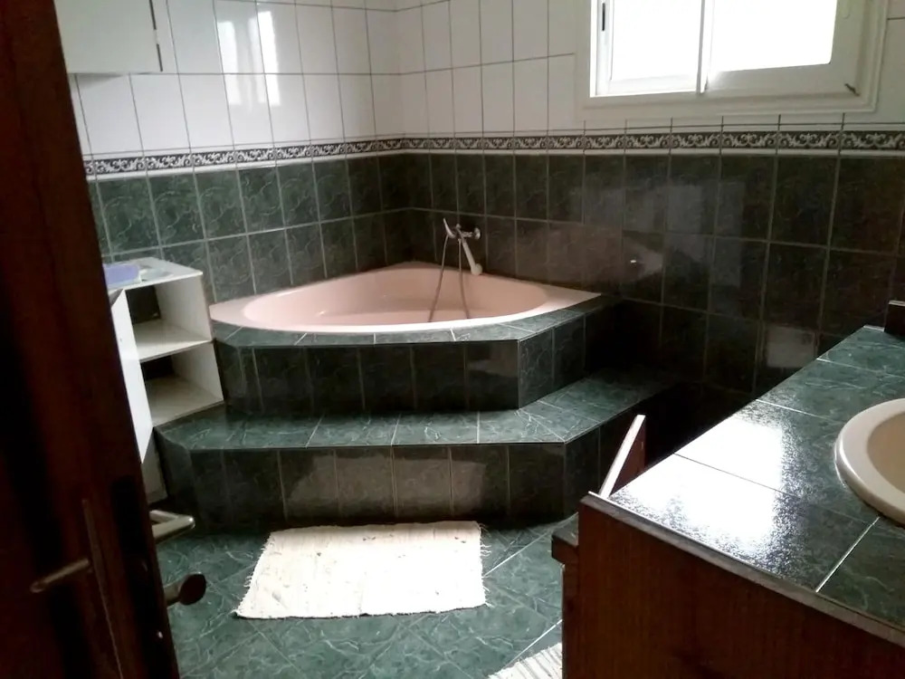House with 4 Bedrooms in Cilaos, with Wonderful Mountain View, Enclosed Garden And Wifi - 40 Km From the Beach