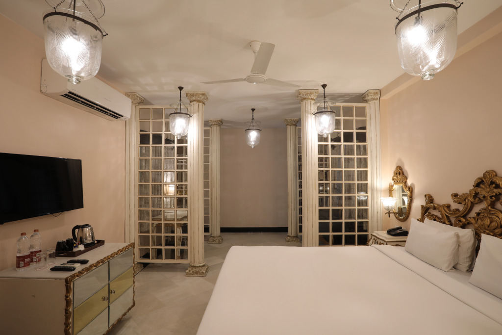 The Royal Retreat Resort & Spa
