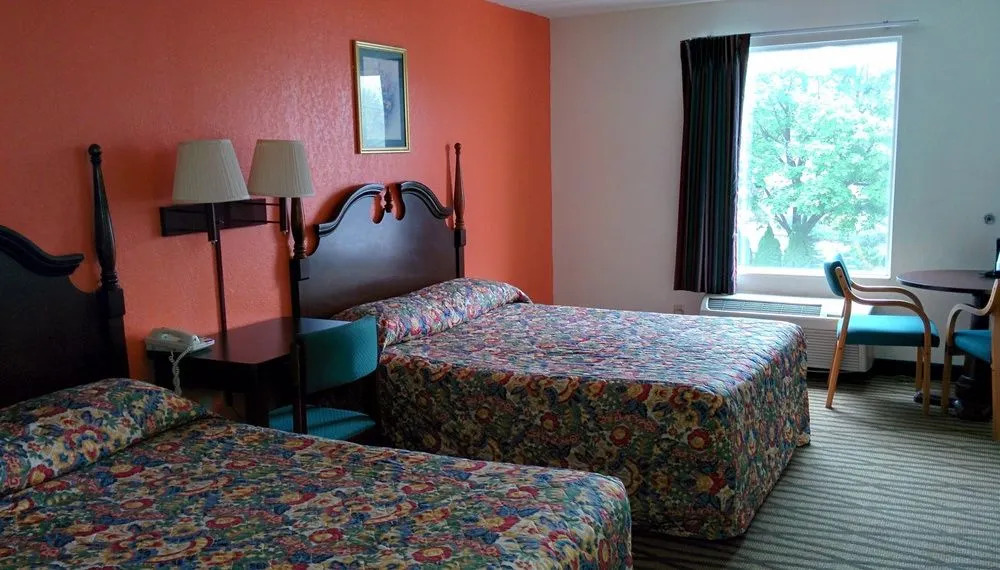 President Inn & Suites
