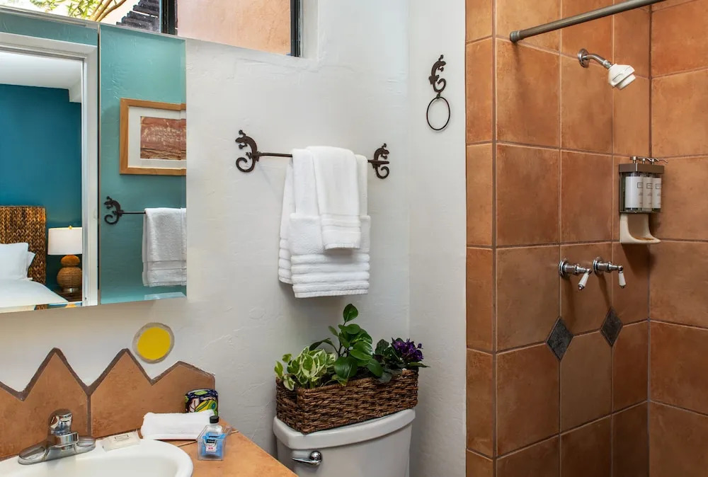 Adobe Rose Inn