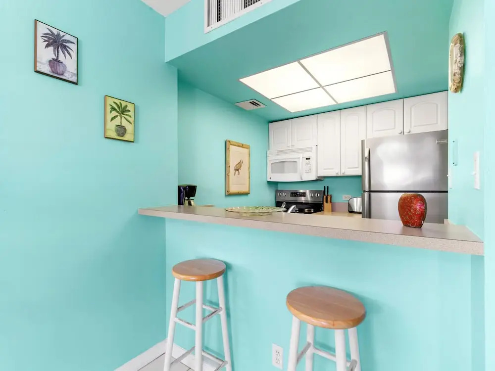 Palm Bay Club 7th-Floor Oceanfront Condo on Private Beach