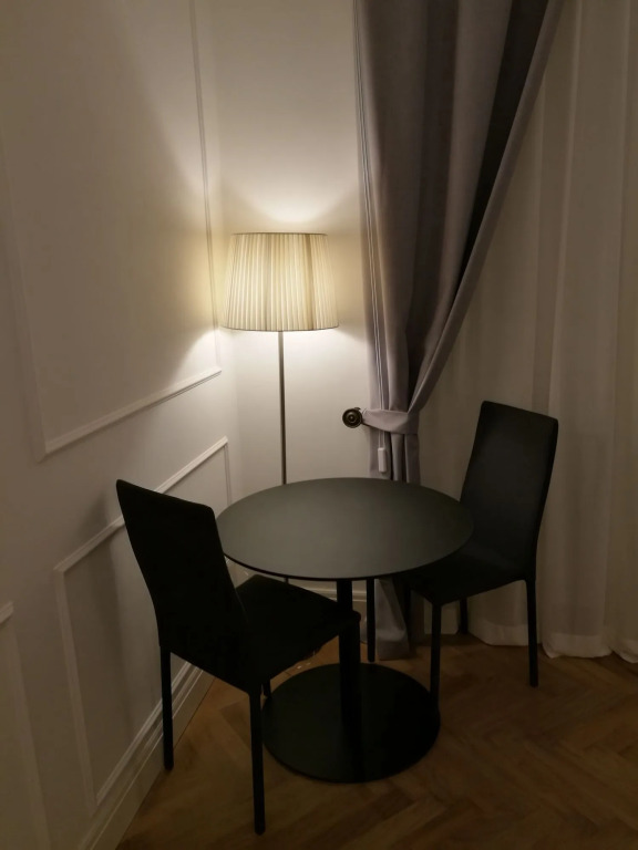 Daphne Guest Hause