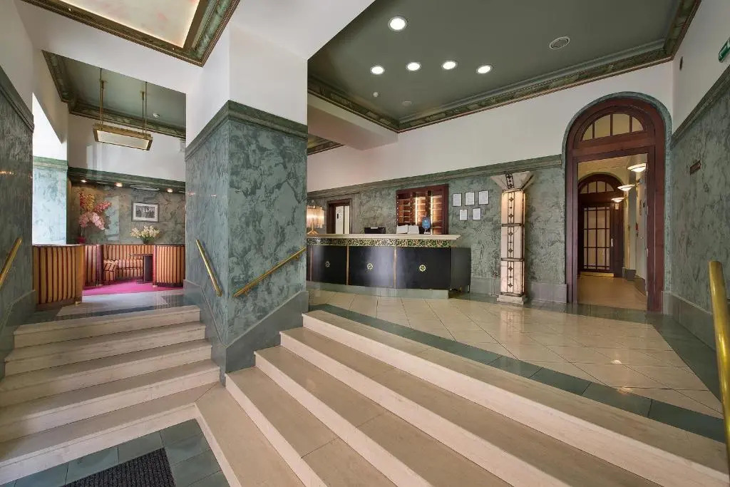 EA Hotel Royal Esprit
