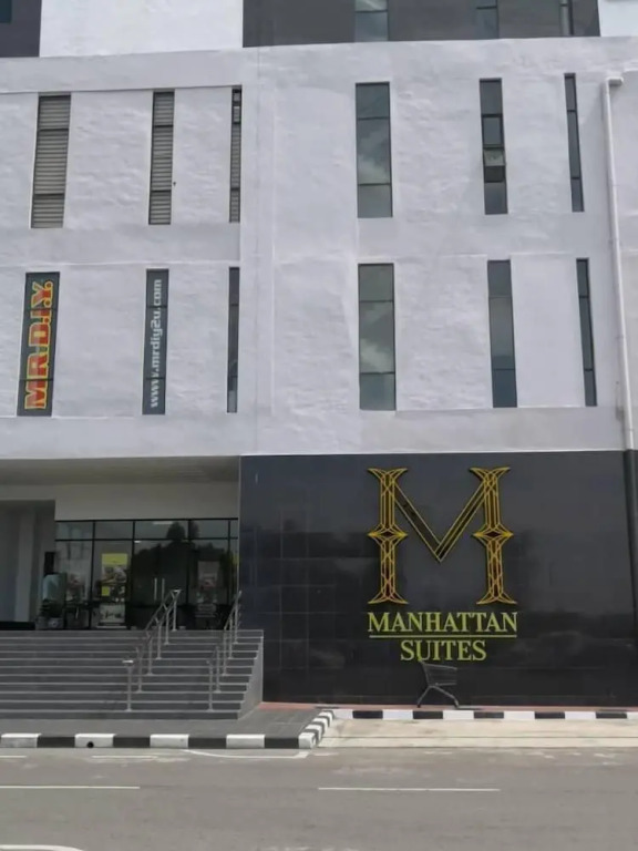 Manhattan Suite ITCC by 8Avenue