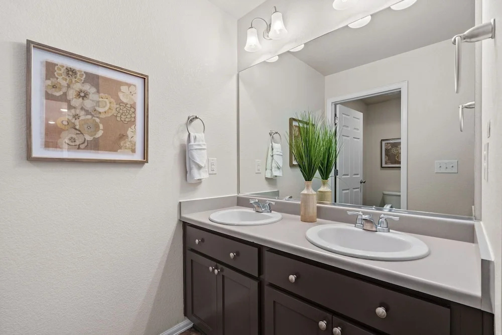 New! Family-friendly Home w/ Pool Table, King Beds