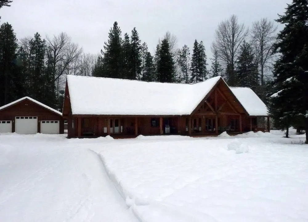 Serenity Pines Lodge in Shugart Flats