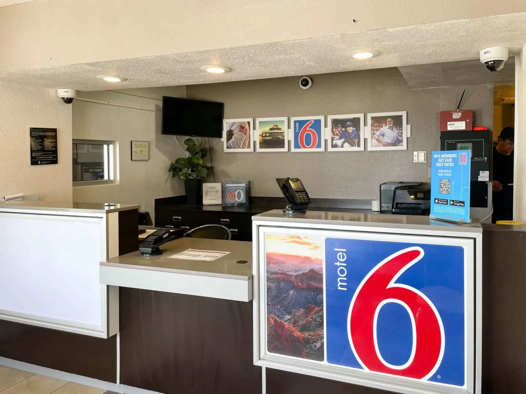 Motel 6 Cheyenne, WY