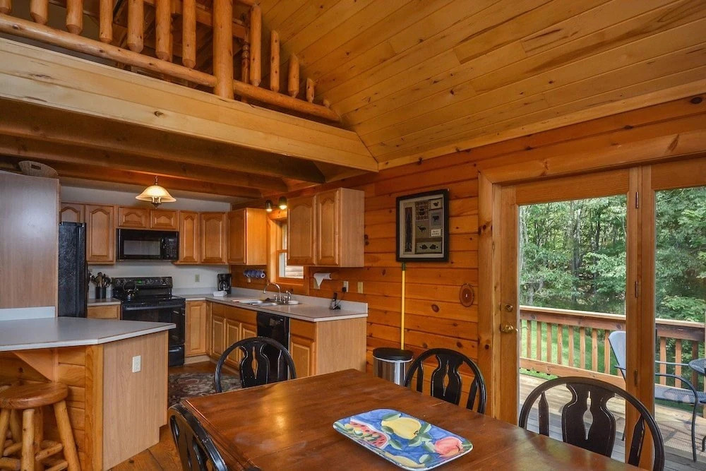 Lucky Bear Lodge House