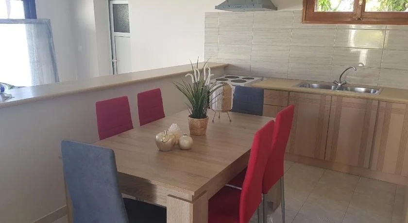 Chrissomallis Apartments