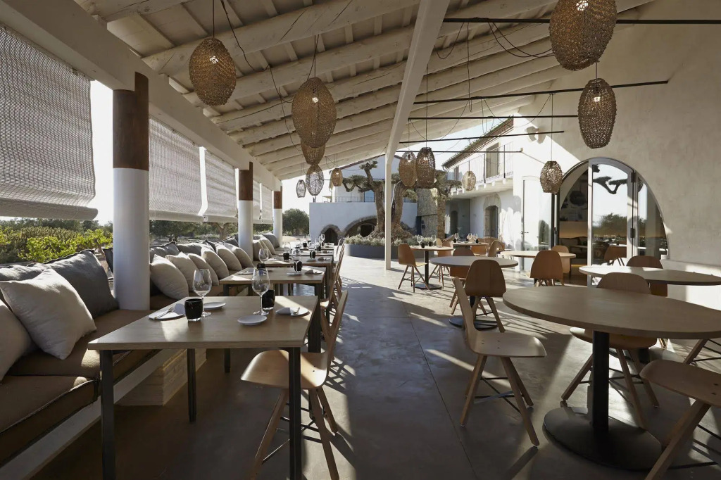 Hotel Restaurant Mas Lazuli by Fimedhotels