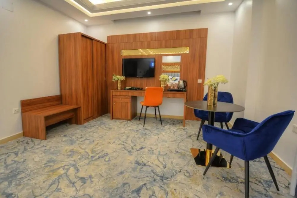 Gelnar upscale Hotel