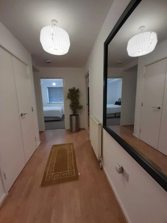 Impeccable 2-bed Apartment in London