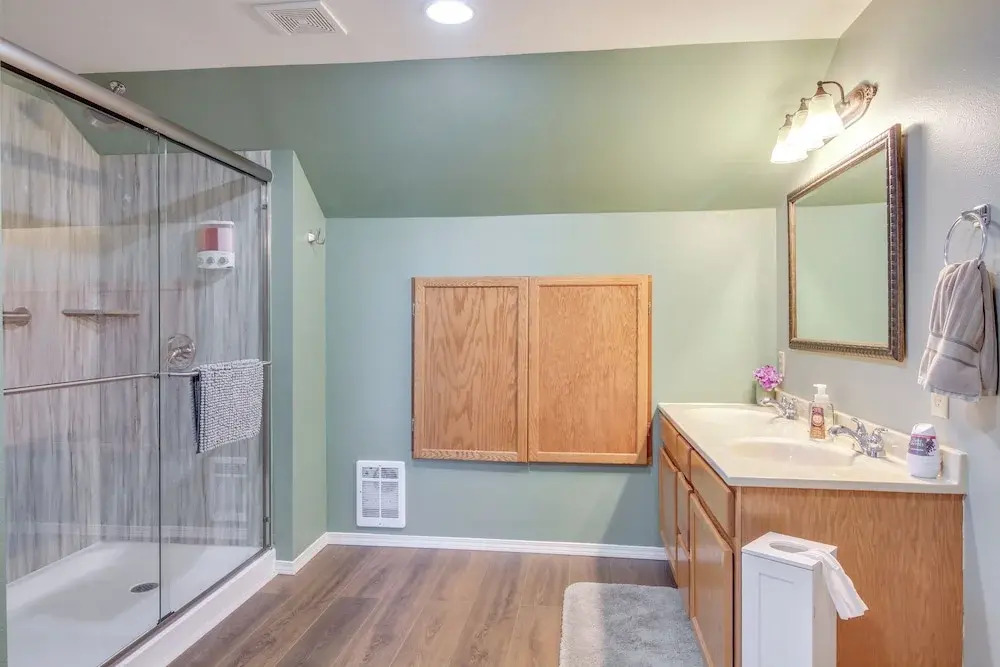 Updated Coos Bay Home ~ 2 Mi to Pacific Ocean