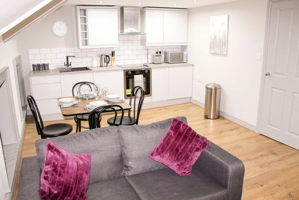 Modern Duplex Apartment Nr Liverpool ONE