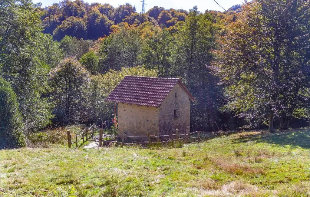 Gorgeous Home In Artò