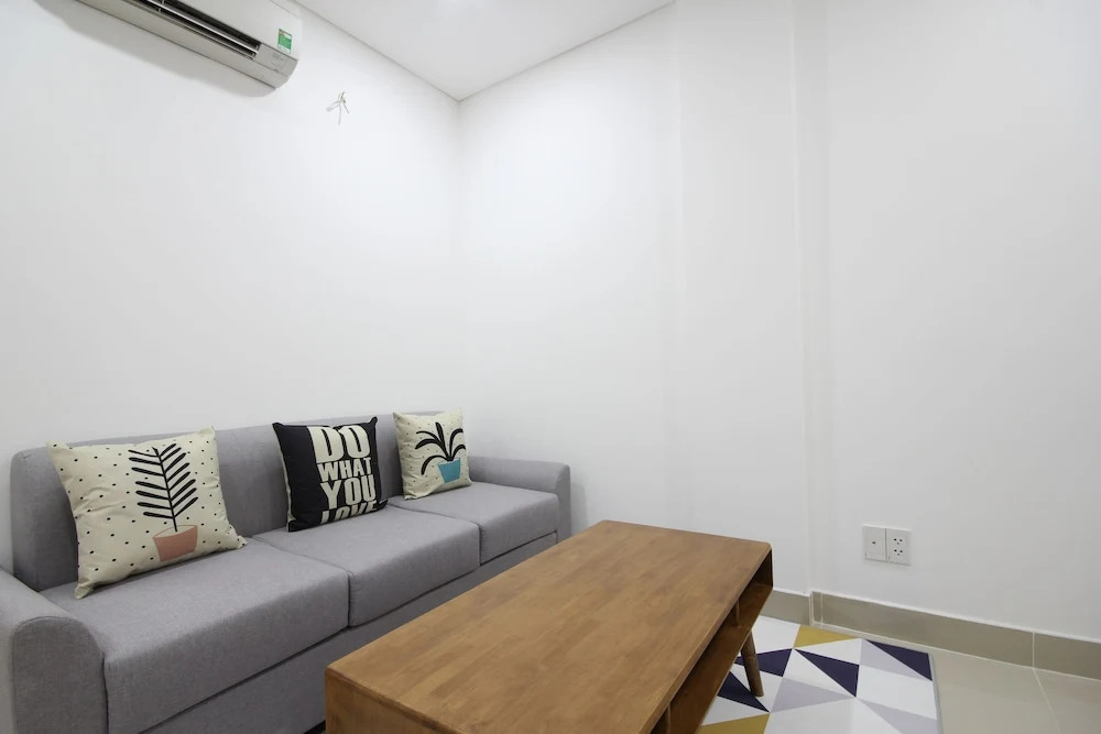 Smiley Apartment 11A