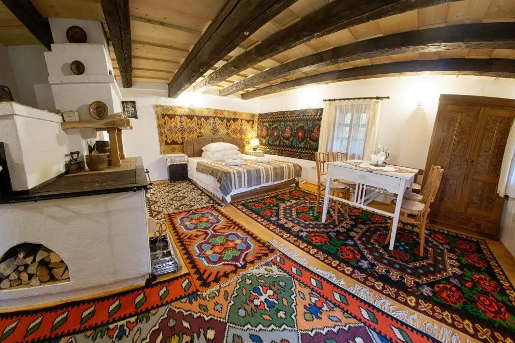 Casa Povestilor