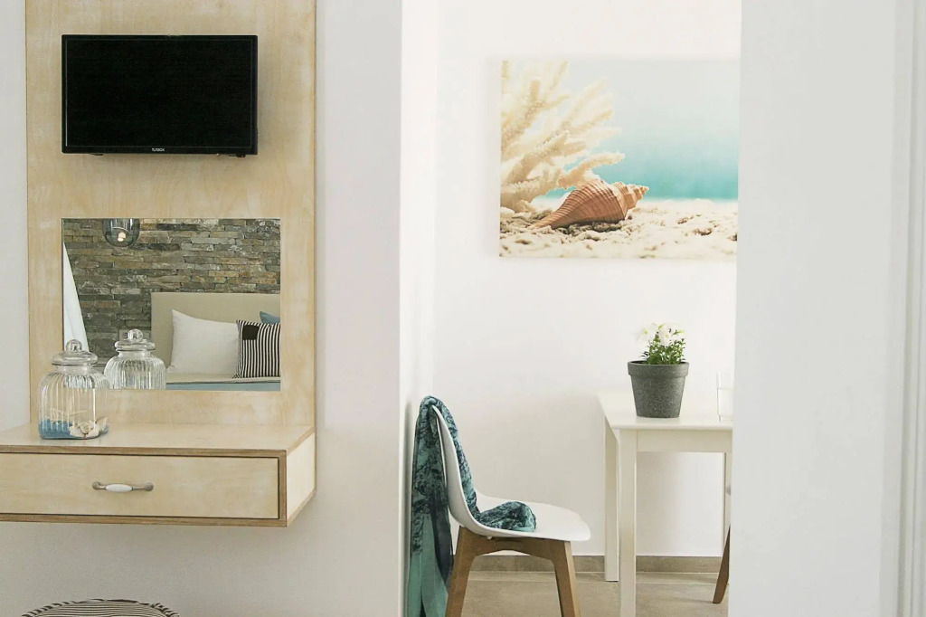 Anatoli Luxury Studios & Suites